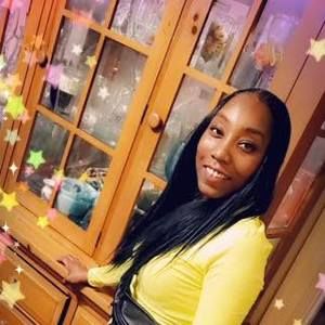 Meet your Posher, Marie